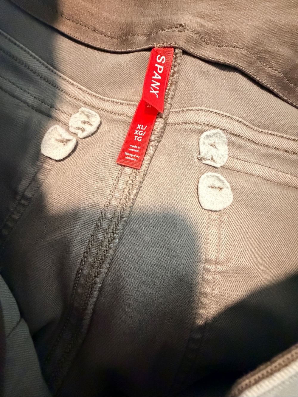 SPANX Stretch Twill Cropped Pants - Picture 6 of 11